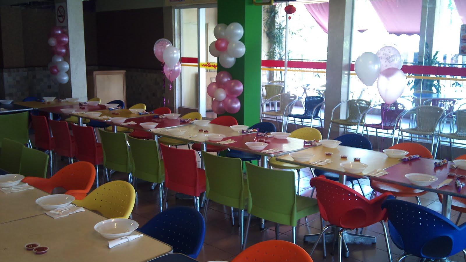 Balloon decorations  for weddings birthday  parties 