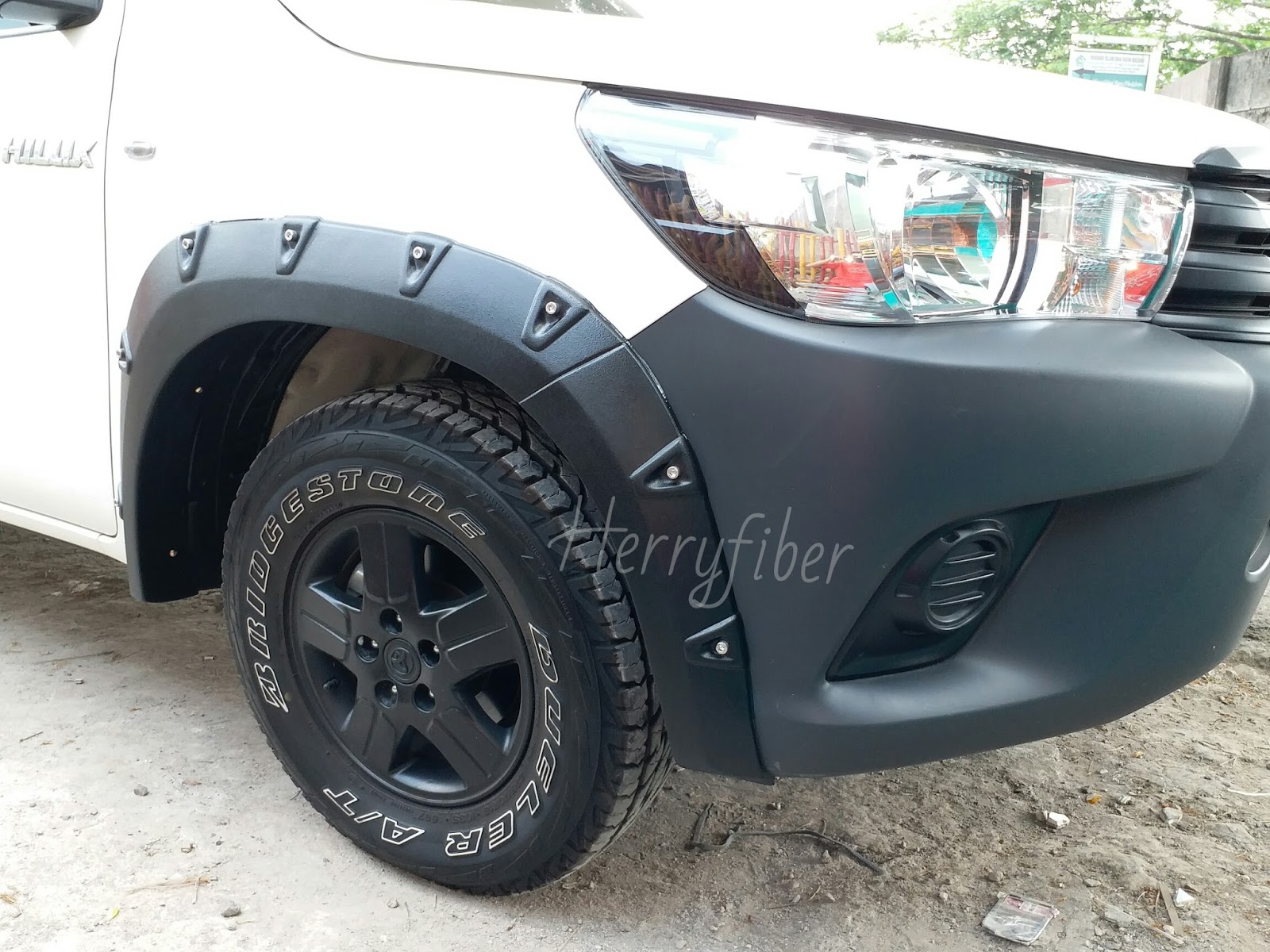 OVER FENDER HILUX SINGLE CABIN