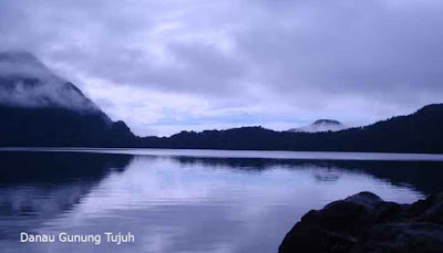 Danau Gunung Tujuh