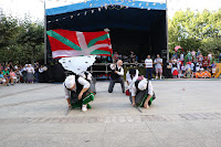 Alarde de danzas de Erreka-Ortu