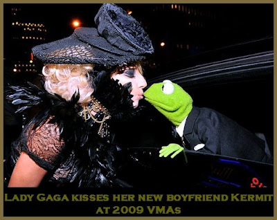 Lady Gaga Kisses. Lady Gaga, last night at