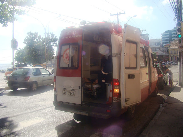 Colisão entre dois ônibus deixa 16 feridos no Rio Vermelho