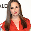 Rachael Leigh Cook Long Straight Cut Hairstyle Picture