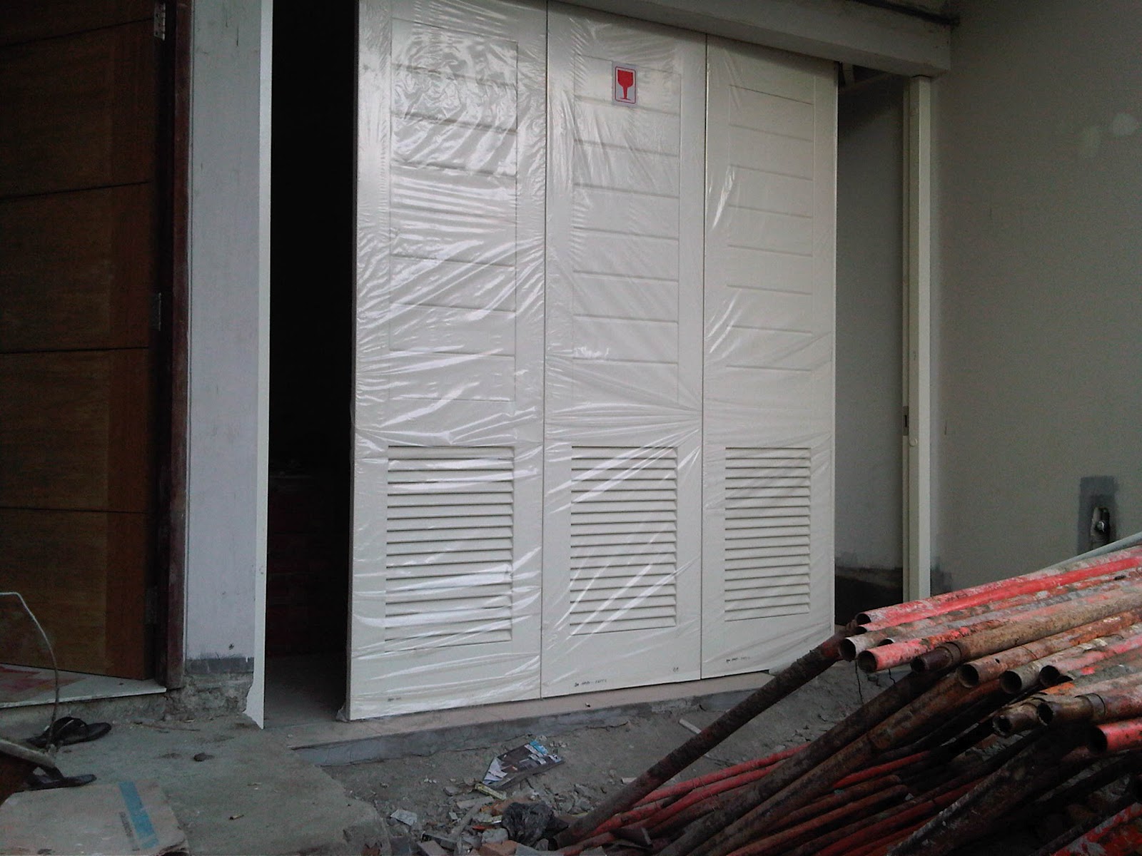 Diamond Aluminium Jual Pintu Besi Wina dan Folding Gate