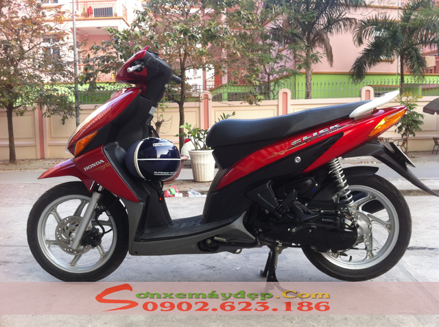 Sơn xe Honda Click màu đỏ zin cực đẹp