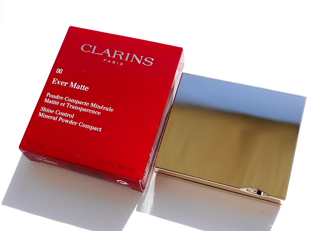 CLARINS  Ever Matte Poudre Compacte Minérale Matité et Transparence - Shine Control Mineral Powder Compact