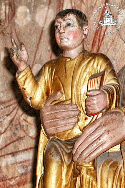 TOURNUS (71) - Statue Notre-Dame la Brune (XIIe siècle)