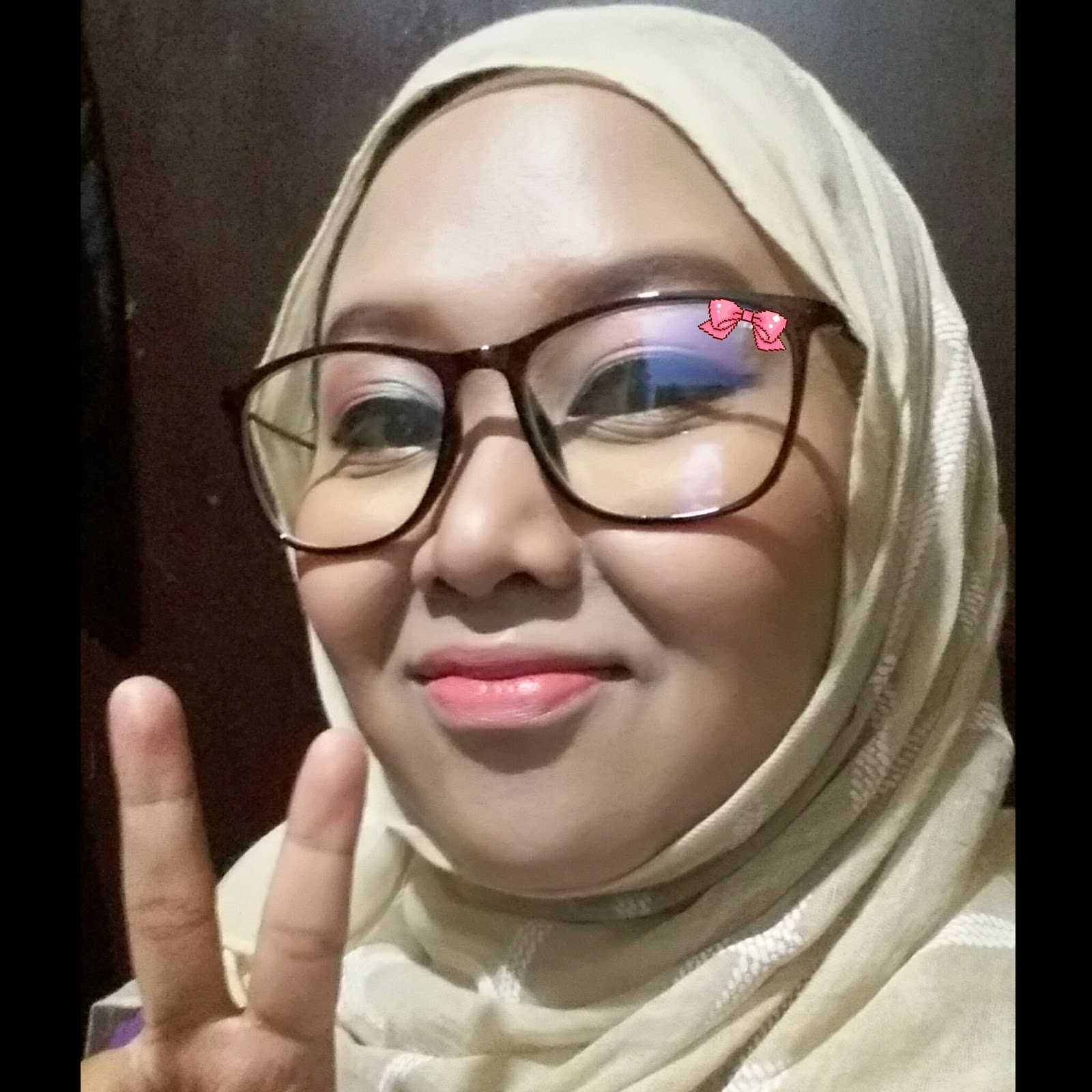 Tutorial Simple Make Up Ala Utie Kacamata Utie