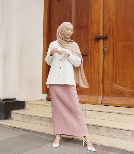 Fashionable Dengan Hijab Pastel 