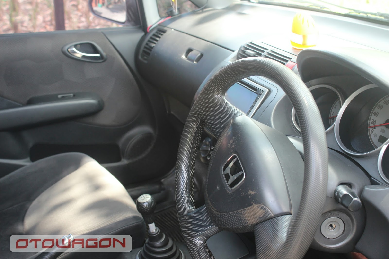 OTOWAGON Hatchback Honda Layak Beli Review Honda Jazz GD3 VTEC 2005