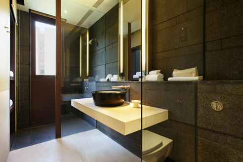 The Club Residences 2 Bedroom Suites - Bathroom 2