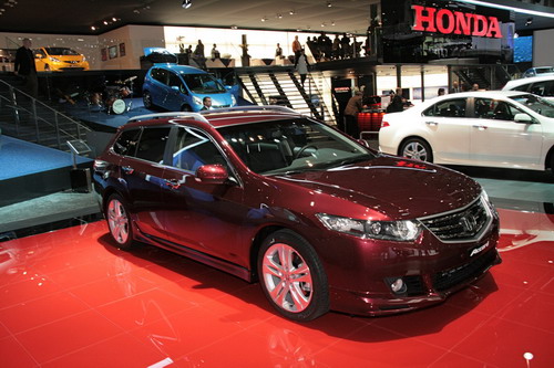 Accord Tourer TypeS Japanese automobile company Honda has presented on the