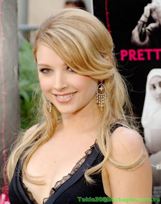 Elisabeth Harnois sexy picture