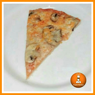 Pizza-cinco-quesos-y-champiñones