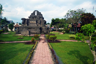 candi jago; candi jago dan adityawarman; candi jago merupakan tempat perabuan raja; candi jago bercorak; candi jago malang jawa timur; candi jago sebagai makam raja; candi jago malang; candi jago terletak di; candi jago pdf; candi jago adalah peninggalan agama budha; jago; jajaghu; candi jajagu; tumpang