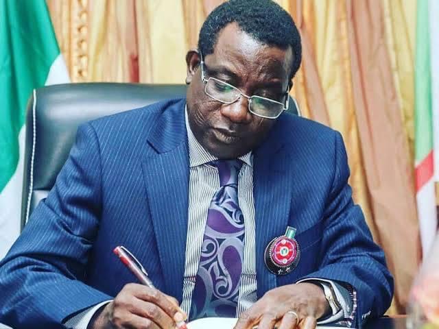 Breaking: Plateau Civil Servants Embark on Indefinite Strike over unpaid wages, other demands NG.