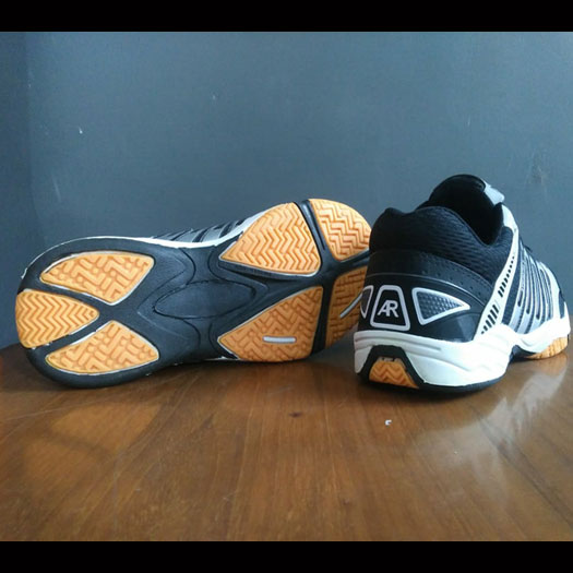  Sepatu  Badminton  Hitam Abu Arquilla Original BAR0718F 