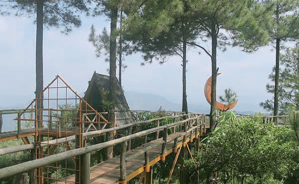 9 Rekomendasi Tempat Wisata di Bogor, No.7 Paling Populer