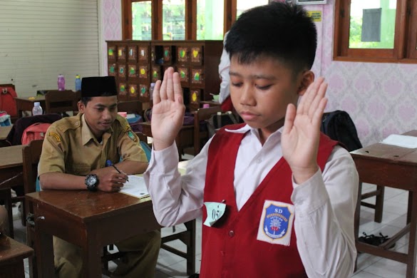 Profil Guru Pembimbing Sekolah Dasar Di Era Milenial - contoh laporan: contoh laporan LAPORAN PRAKTEK KERJA ... / Dengan sistem guru kelas, guru lebih memiliki banyak waktu untuk mengenal anak lebih mendalam, sehingga memiliki peluang untuk menjalin hubungan yang lebih efektif.