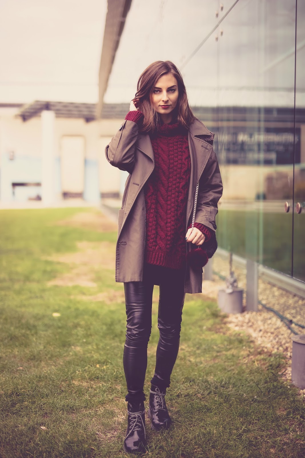Outfit for rainy days, knitwear, burgundy, autumn, fall, chunky knit, leather pants, trousers, caterpillar boots, patent leather shoes, millitary coat, mango, zara, h&m, lipstick, style blog, fasion, ootd, lookof the day, street style, aw15