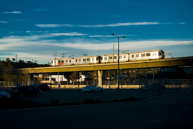 Metro Gold Line pulls into Union Station (C)2012 Glenn Primm Photography