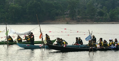 Foto Riau Danau Buatan Festival - Canoe Race