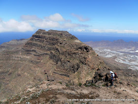 Montaña de Los Cedros al fondo Montaña de Los Cedros al fondo