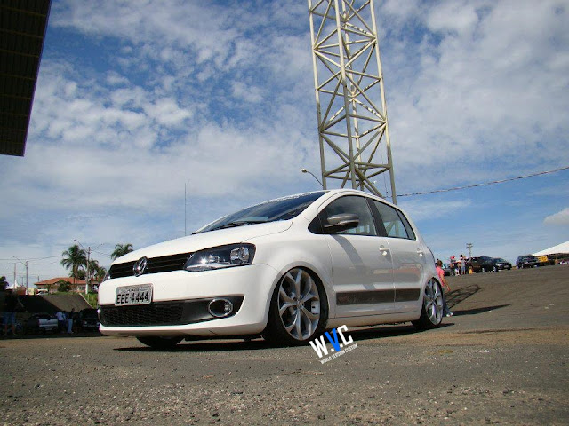 Carro do Internauta: Novo Fox + Rodas aro 18"