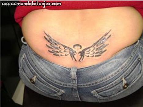 imagenes de tatuajes tribales para mujeres en la espalda baja