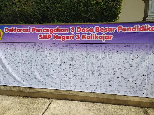 Penandatanganan Deklarasi 3 Dosa Besar di SMP Negeri 3 Kalikajar