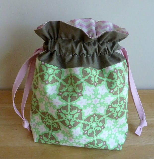 alidiza: Lining Up - Amy Butler Lined Drawstring Bag