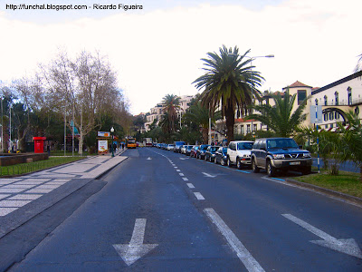 Avenida do Mar junto ao Cais da cidade