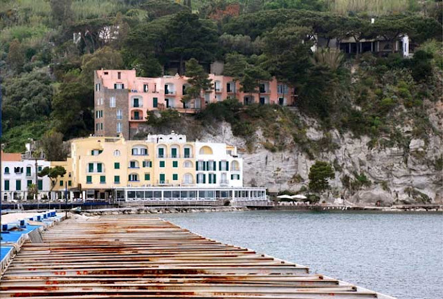 Hành Trình Du Lịch Đến Ischia - Ý