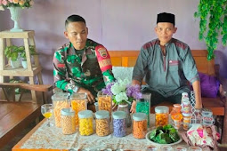 Lebaran Idul Fitri 1445 H, Babinsa Satria Dori Sitorus Silaturahmi ke Rumah Warga Binaan  