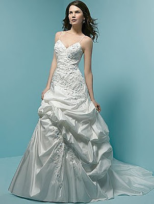 New Women Wedding Dress Posted by Deckay at 945 AM