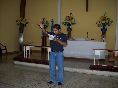 Conmemorando el día de las madres - foto: José Vásquez y Fabiola Vásquez (07 y 11/05/08)