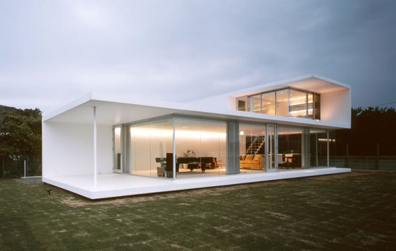 WE LOVE JAPAN HOUSE DESINGs!!: Modern Minimalist House in Japan Folds to Frame Magnificent View