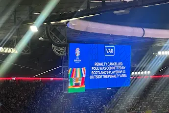 How 'snickometer' tech used at Euro 2024