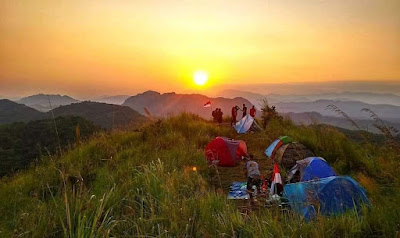 Menikmati Sunrise Bukit Batu Baduduk di Kabupaten Hulu Sungai Selatan