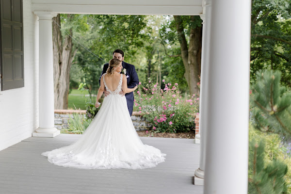 Historic Ashland Wedding photographed by Heather Ryan Photography