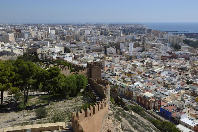 Almería. 7 godzin na zwiedzenie miasta to za mało.