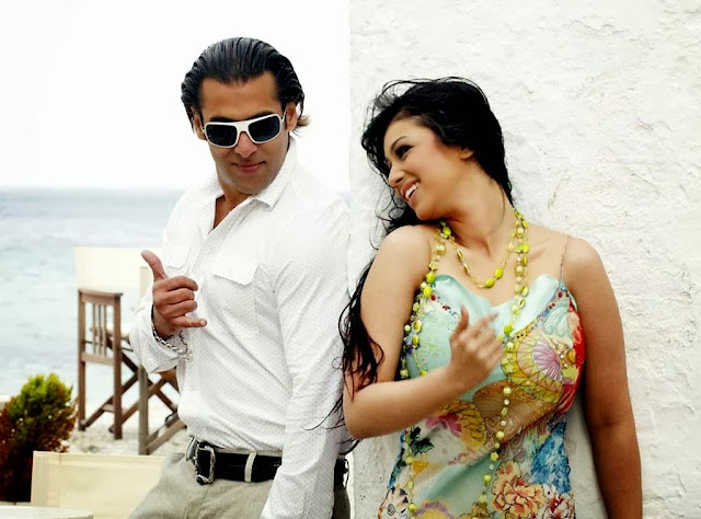 Ayesha Takia & Salman Khan Filmi Couples Wallpapers Download 