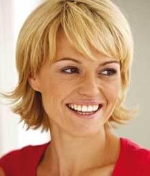 Short Hairstyles For Middle Aged Woman