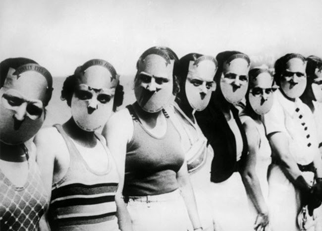 24 Rare Historical Photos That Will Leave You Speechless - The participants of the Miss Lovely Eyes competition in Florida held in 1930.