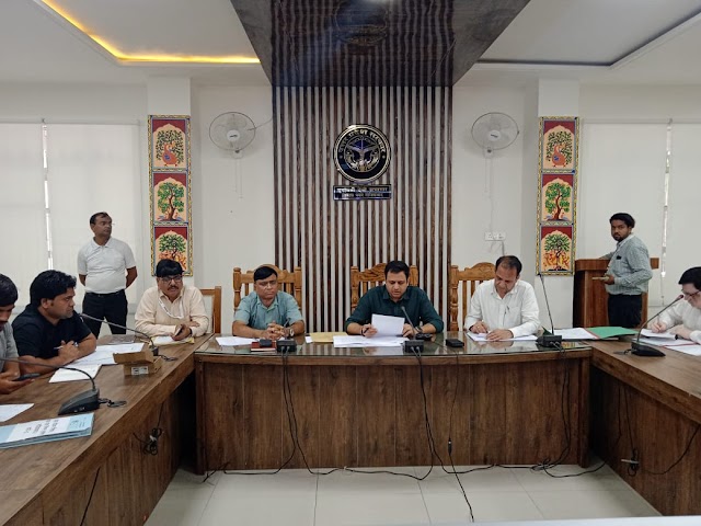  जल जीवन मिशन ​अभियान के तहत मुख्य विकास अधिकारी विक्रमादित्य सिंह मलिक की अध्यक्षता में समीक्षा बैठक आयोजित