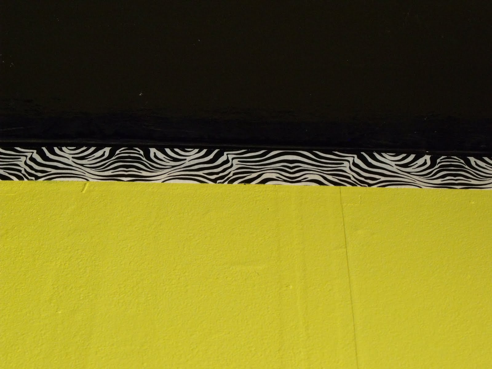 To finish it off, a zebra print border...err....zebra print GRAY TAPE ...