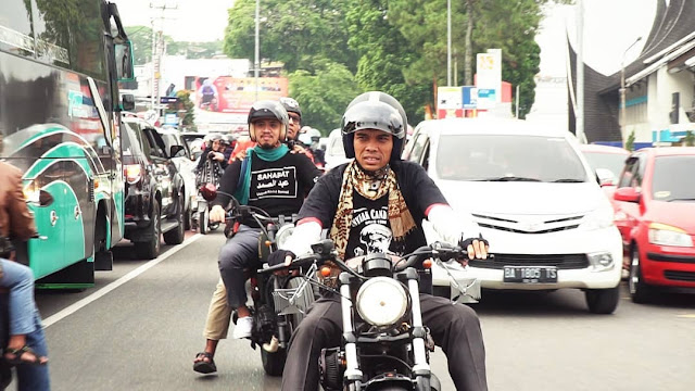 Ustadz Abdul Somad Naik Motor