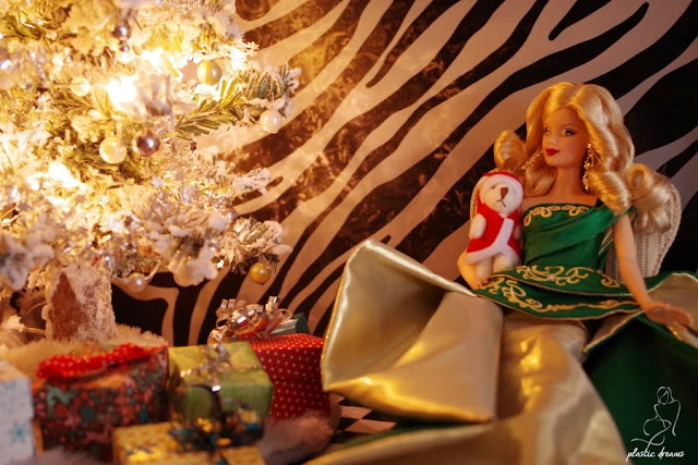 diorama barbie holiday christmas
