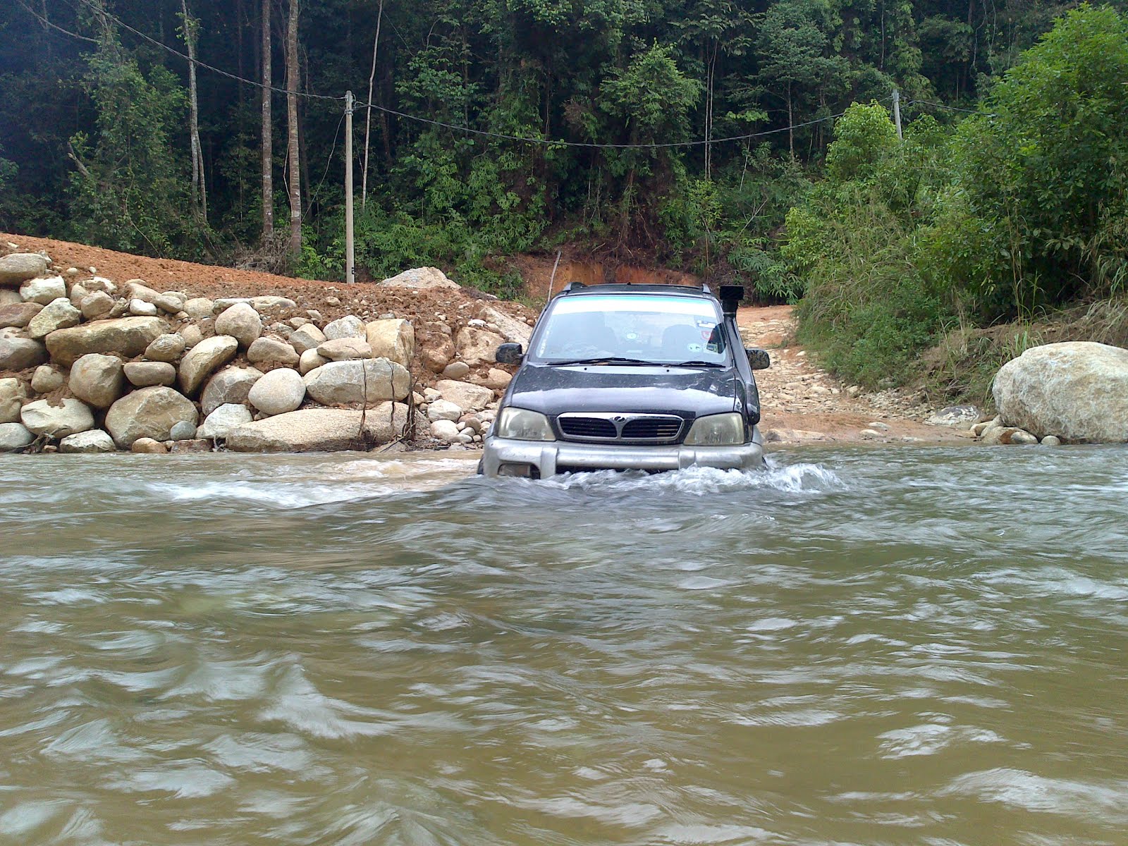 Perodua kembara @ daihatsu terios workshop