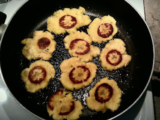 fried plantain bananas cooking pretty